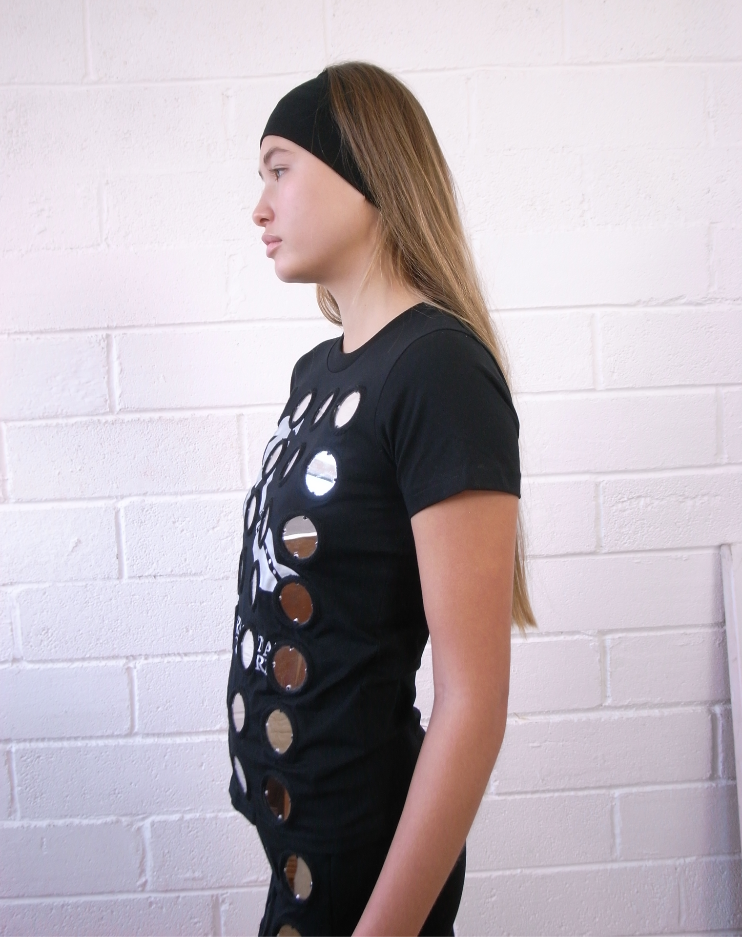 The Reconstituted Mirror Disc Embroidery T-shirt