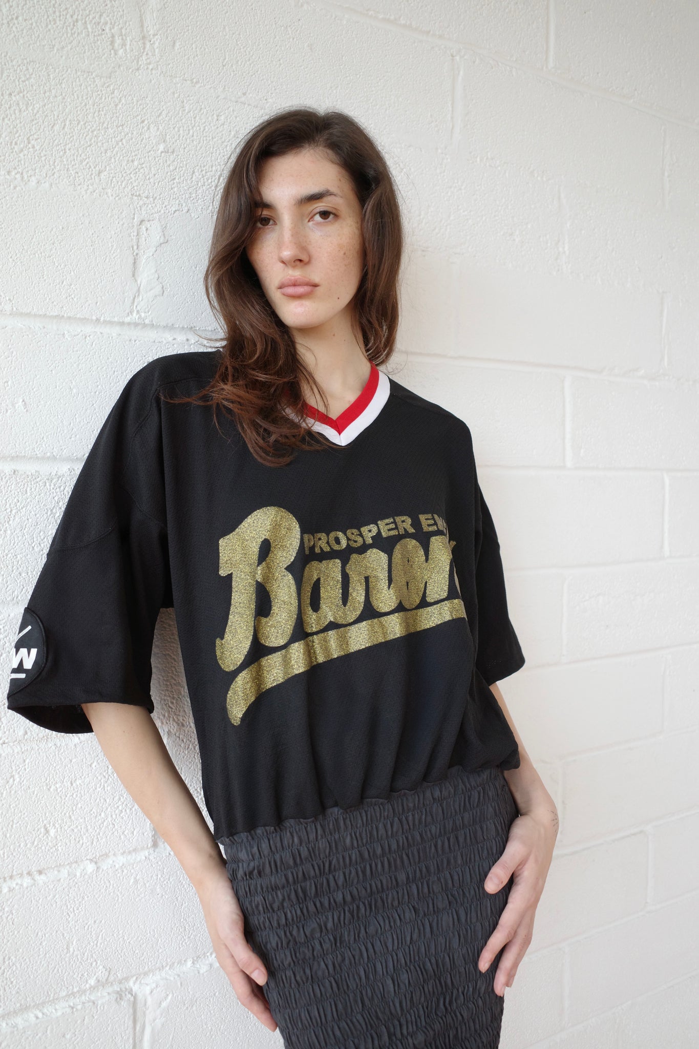 american football jersey dress How To Wear A Football Jersey (16 Styling Ideas That ACTUALLY Look Cute!) nikki lo